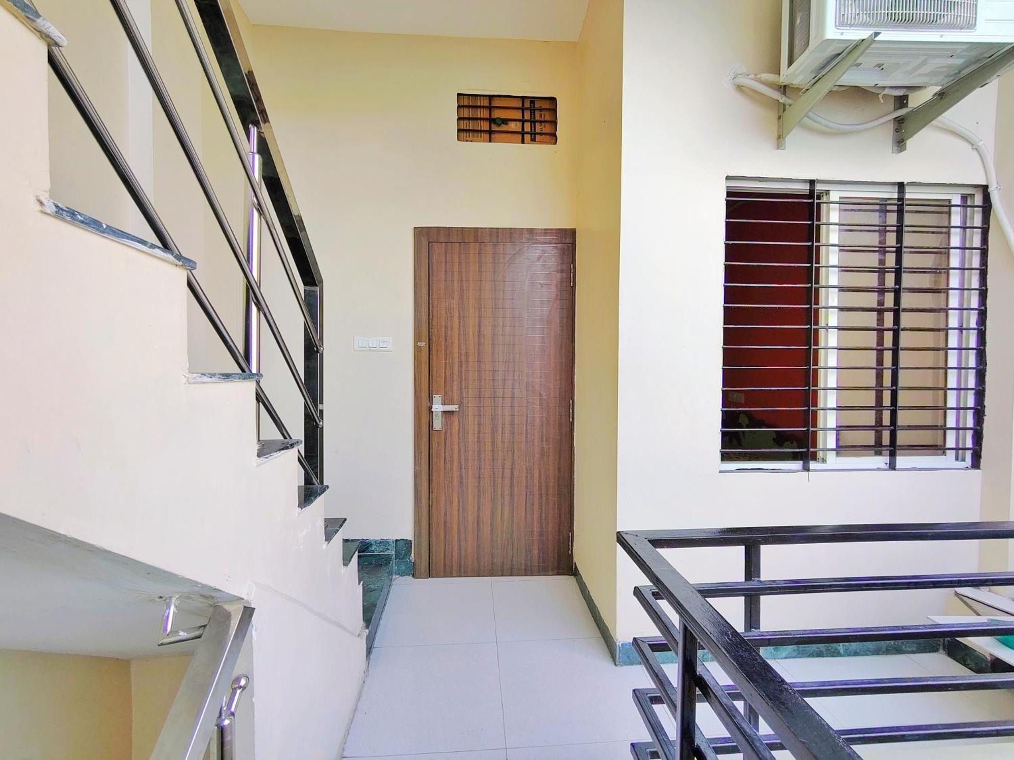 Anand Yatri Grah - Home Stay, Ujjain Exterior photo